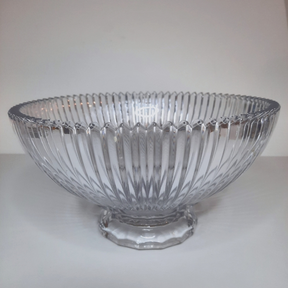 Stunning Vintage Footed Lead Crystal fruit bowl Serving Centerpiece heavy clear